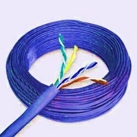 Blue Cat5e coil cable UTP, ideal for reliable Ethernet connections.